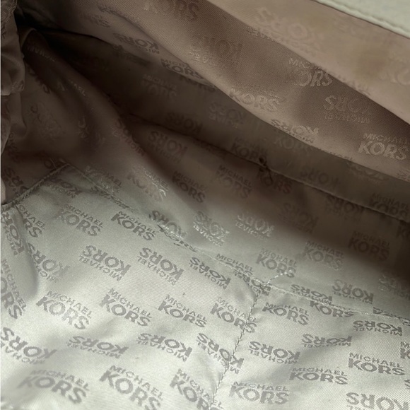 Michael Kors long chain shoulder tote - Picture 12 of 13